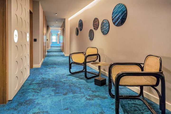 Ballroom/Hall 53 of 66