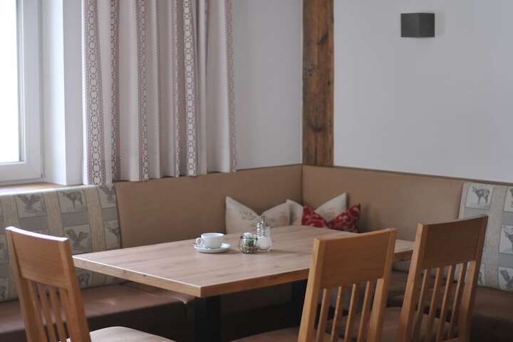 Breakfast/Coffee Service 40 of 64