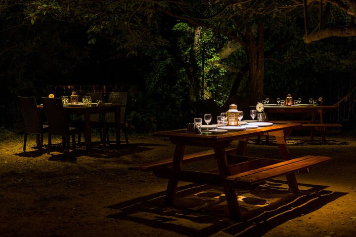 Dining 82 of 98