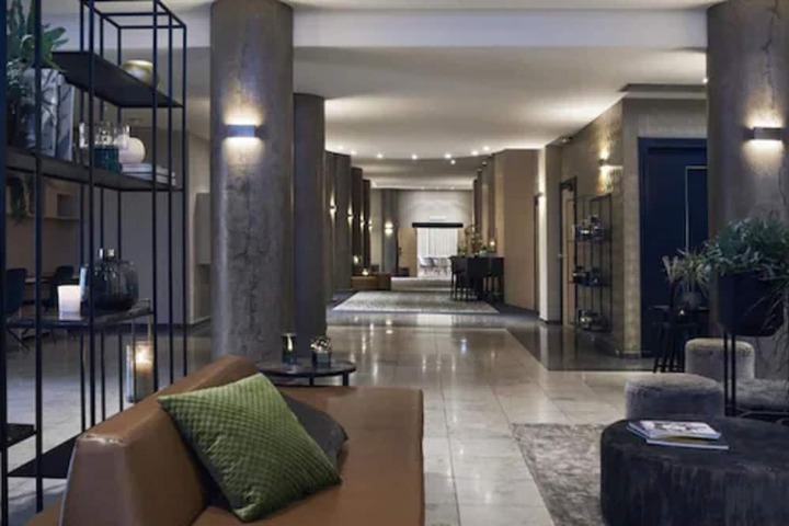 Hotel Lobby