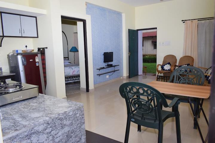Room 4 of 40