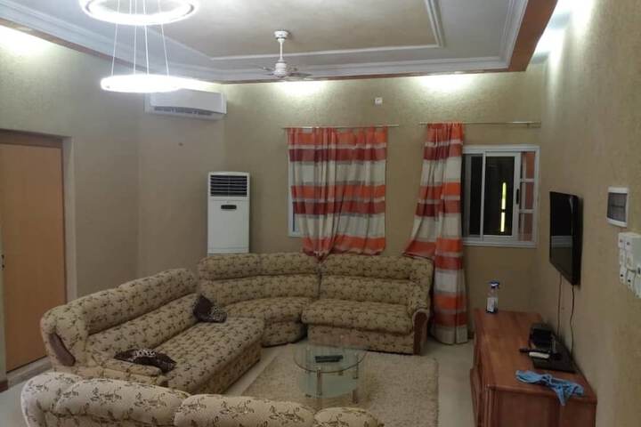 Room 10 of 19