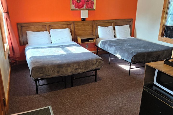 Room 37 of 69