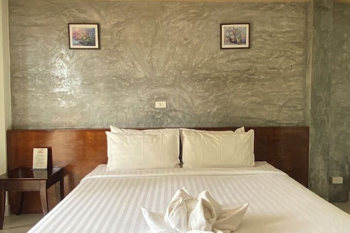 Room 15 of 78