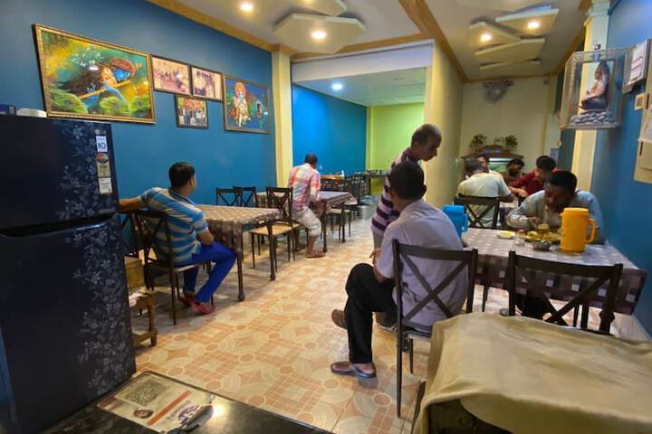Dining 8 of 8