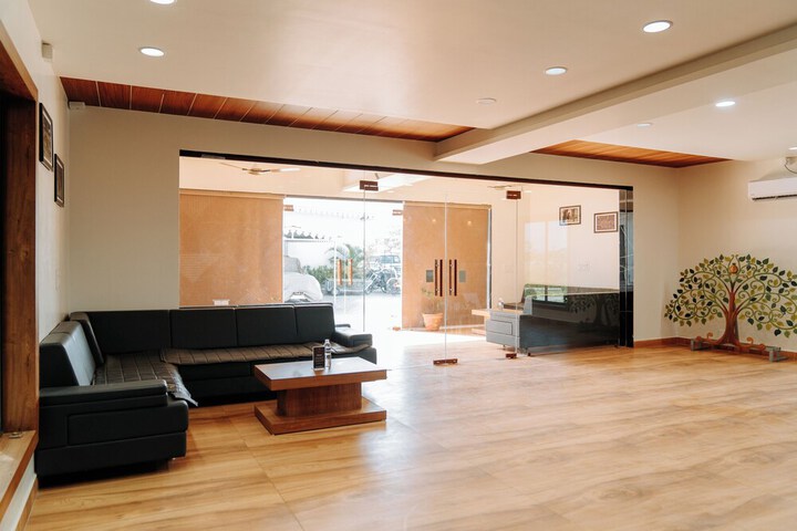 Hotel Interior 12 of 139