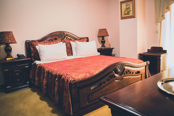 Room 5 of 54