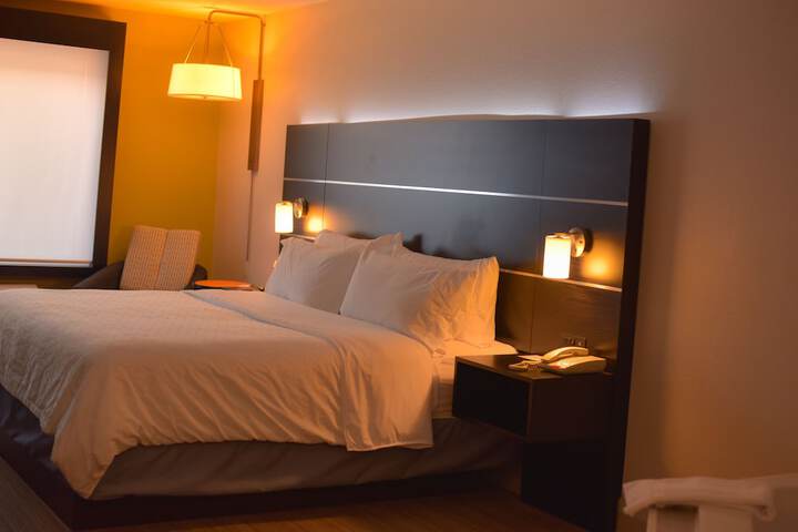 Room 10 of 29