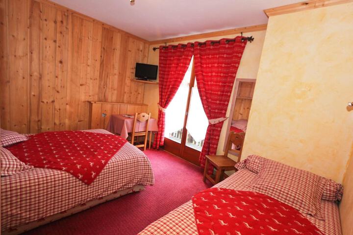 Room 13 of 60