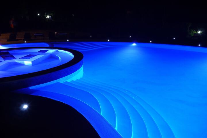 Pool Hotel