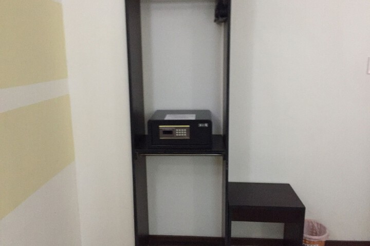 Room 26 of 41
