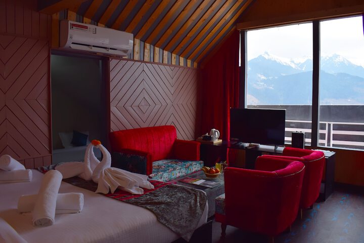 Room 13 of 47
