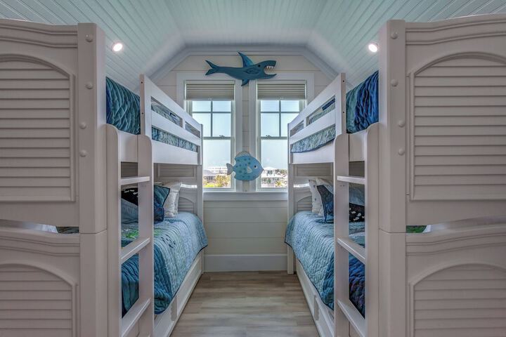 Room 73 of 363