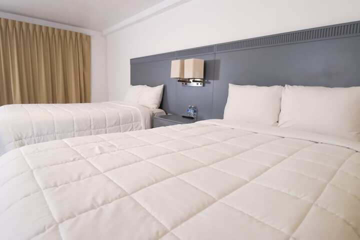 Room 14 of 70