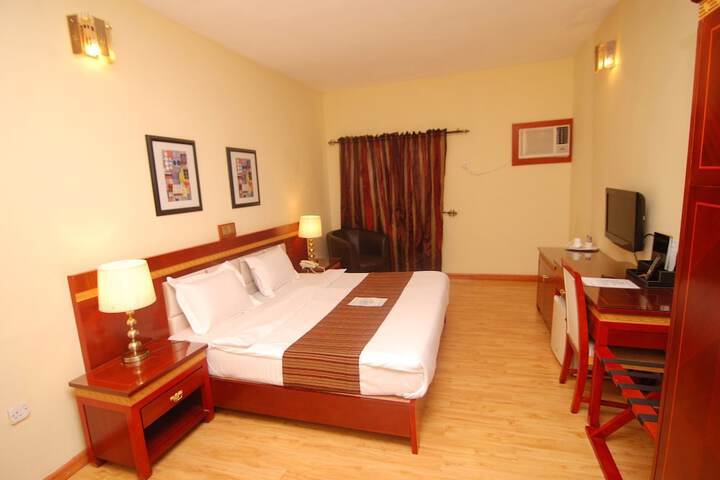 Room 36 of 82
