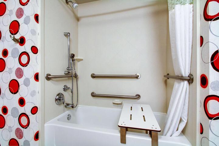 1 King Bed Shower Only Micro Fridg (6 of 21)