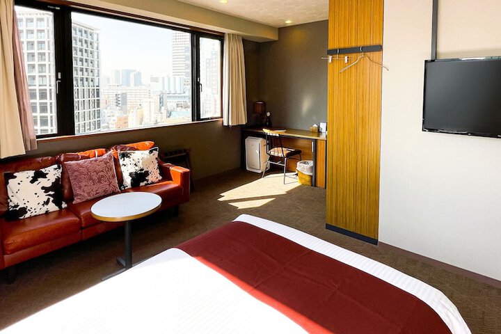 Room 13 of 75