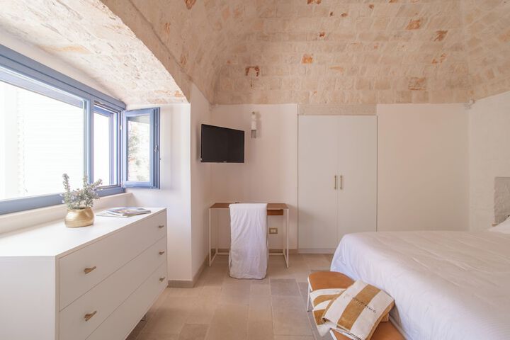 Room 19 of 52