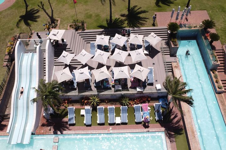 Pool 122 of 174