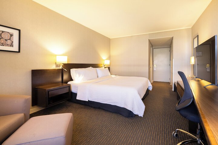 Room 15 of 53