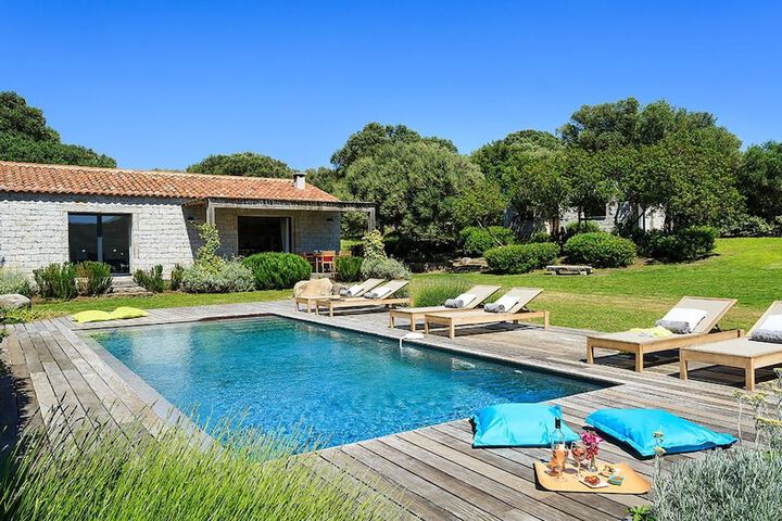 Pool 60 of 121