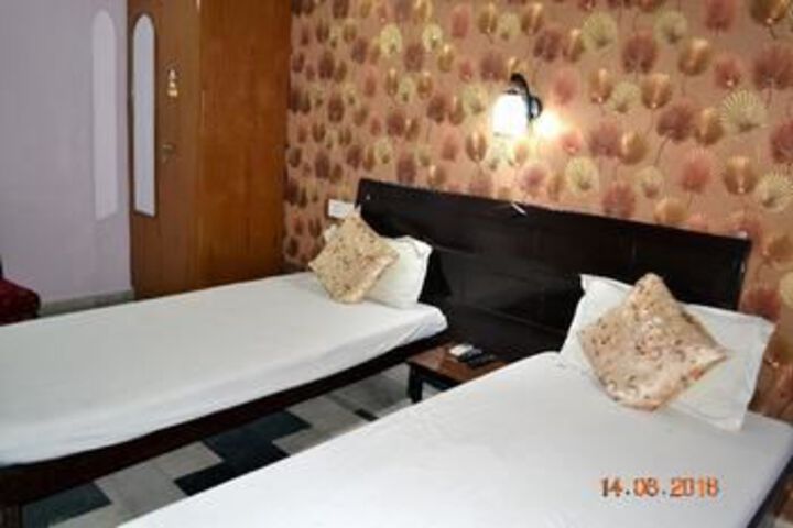 Room 31 of 46