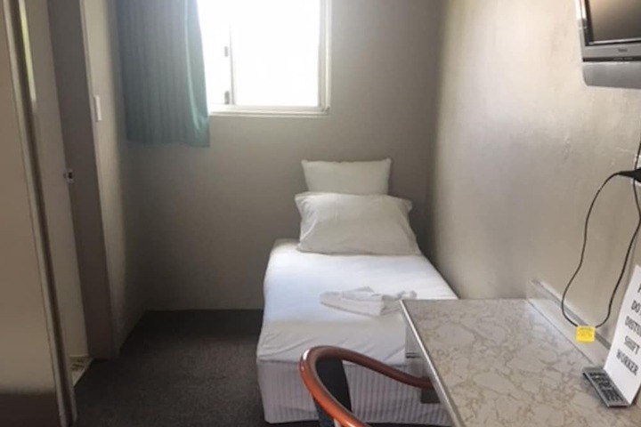 Room 15 of 62