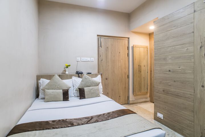 Room 9 of 55