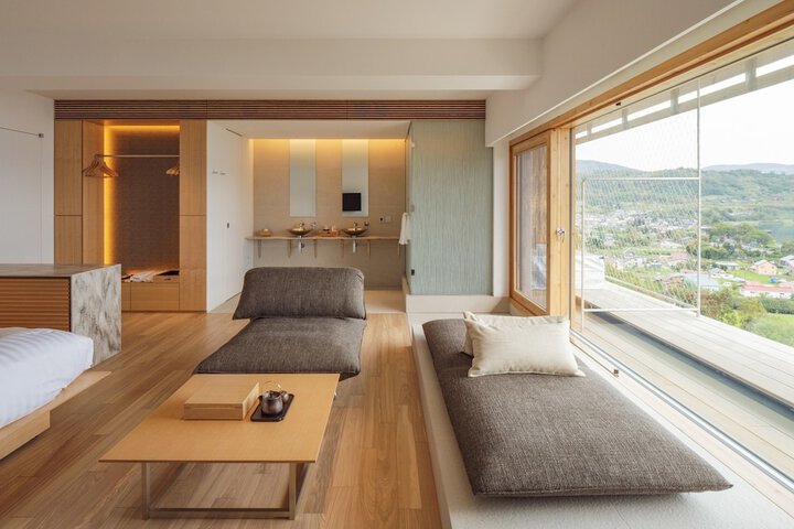 Room 12 of 60