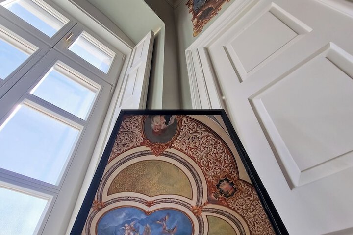 Room 28 of 206