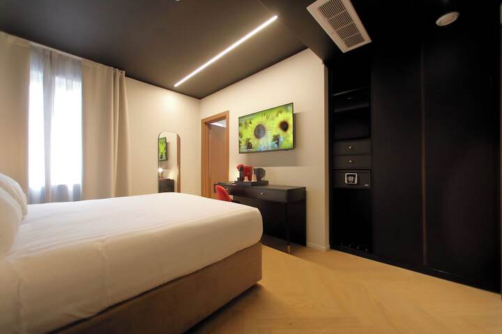 Room 22 of 57