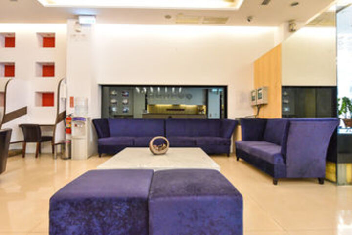 Leader Business Hotel