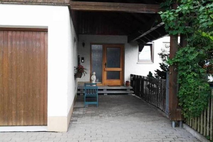 Hotel Exterior 46 of 61
