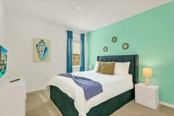 Room 6 of 22