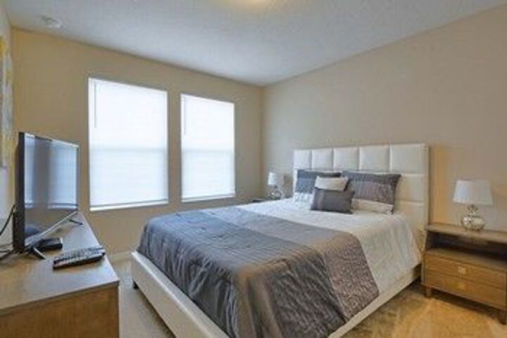 Room 9 of 26