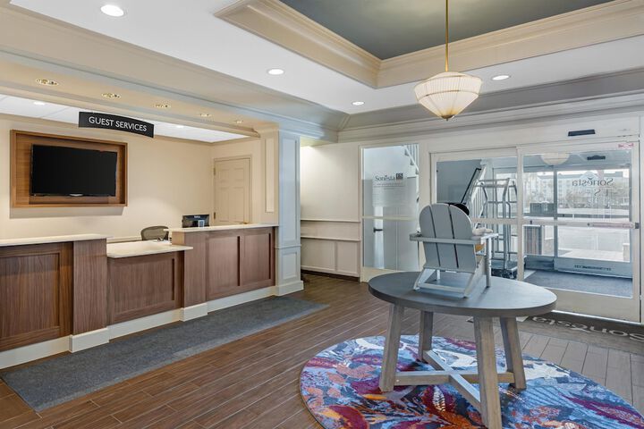 Concierge desk