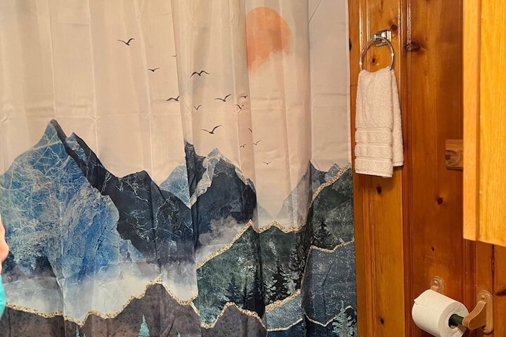 Room 213 of 236