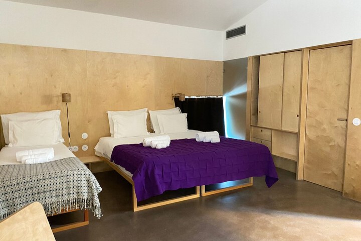 Room 8 of 47