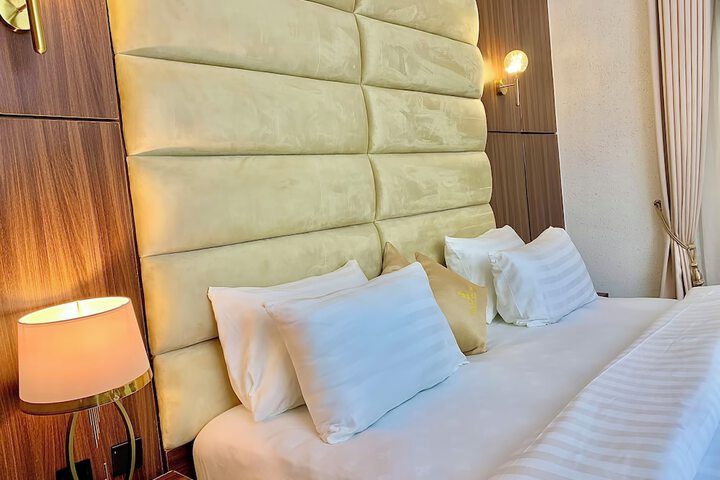 Room 20 of 48