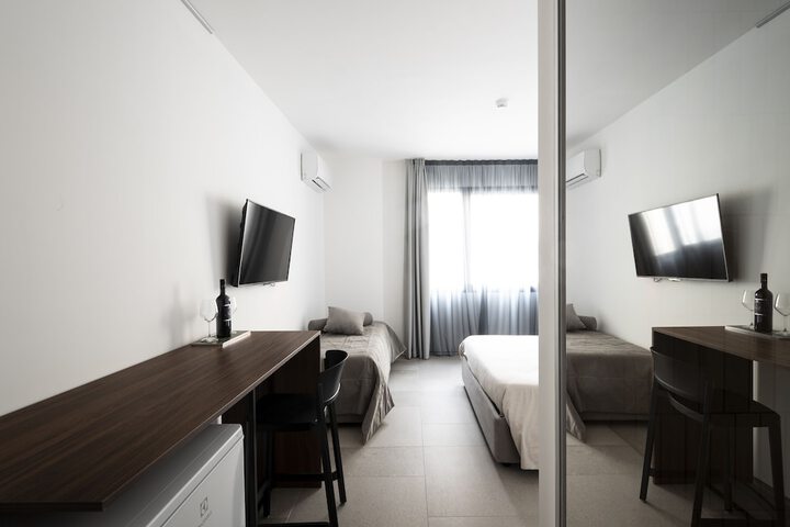 Room 62 of 160
