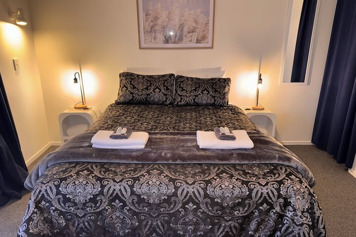 Room 10 of 27