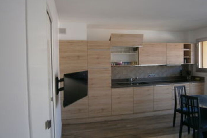 Room 13 of 20