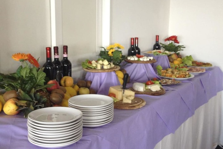 Dining 15 of 22