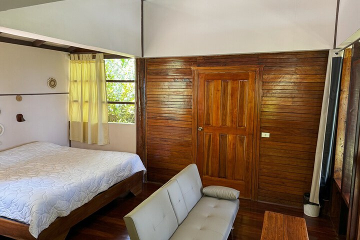 Room 13 of 92