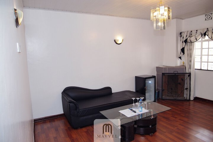 Room 8 of 20