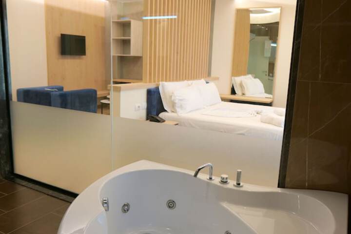 Room 92 of 126