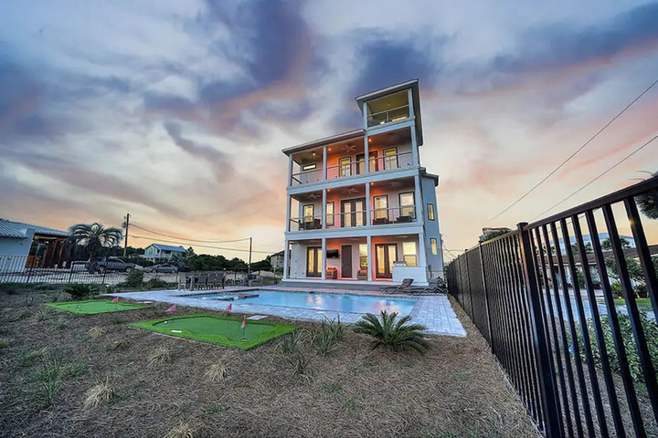 Live It Well by Five Star Properties