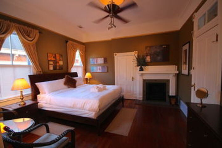 Room 51 of 120