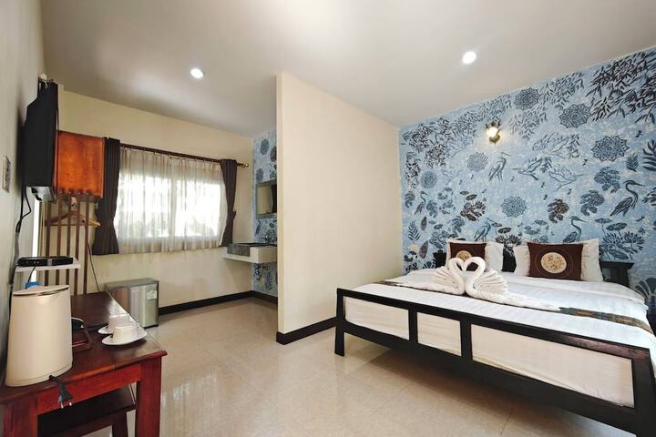 Room 16 of 81