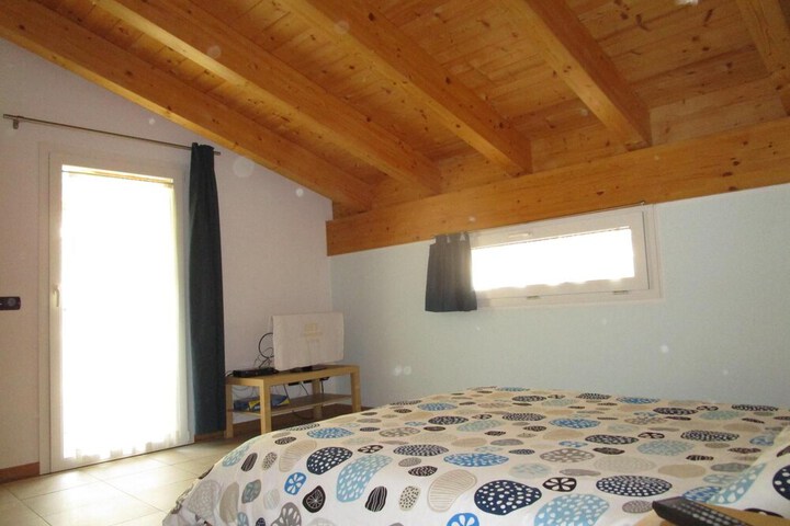 Room 6 of 29